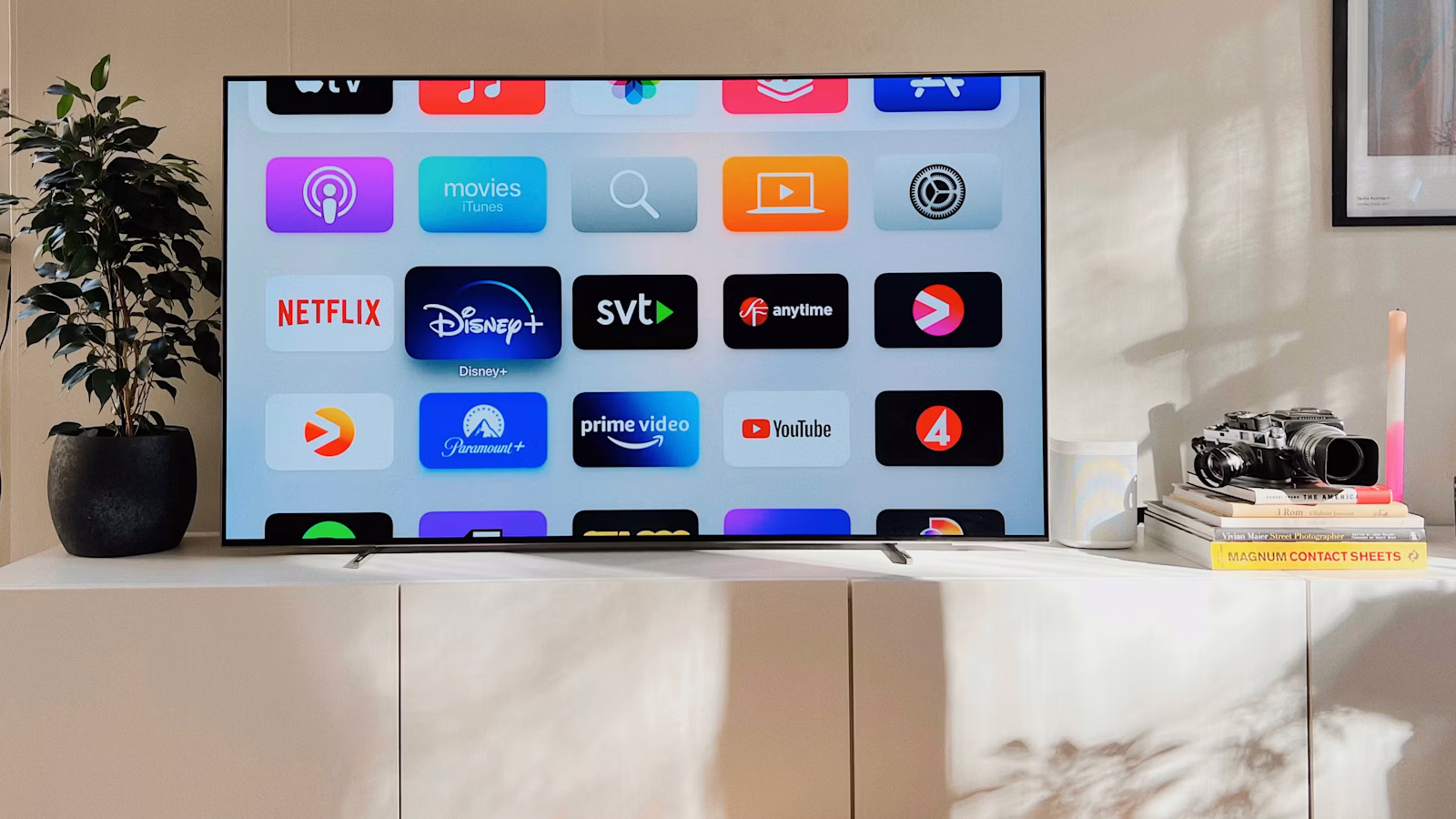 LG OLED evo G5 television